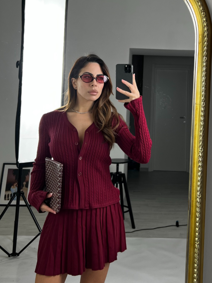 Set cardigan + gonna pieghe bordeaux