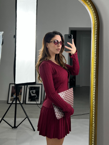 Set cardigan + gonna pieghe bordeaux Set cardigan + gonna pieghe bordeaux