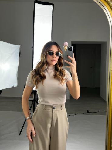 Mezzocollo manica corta beige