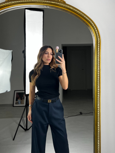 Mezzocollo manica corta nera