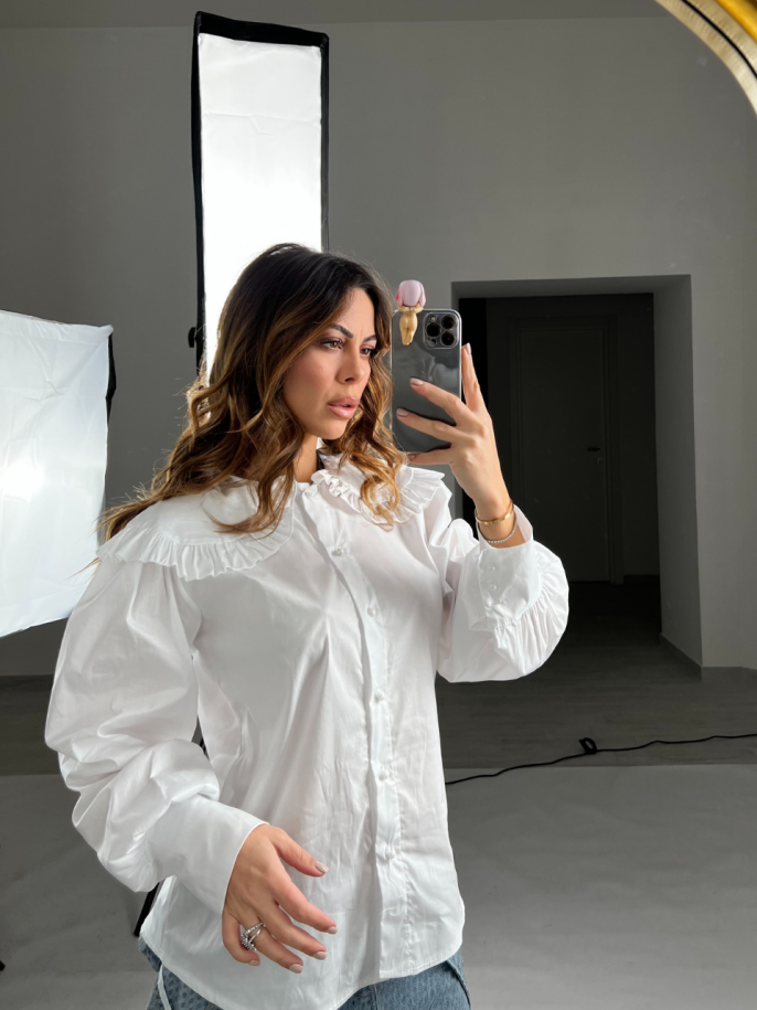 Camicia colletto bianca 2