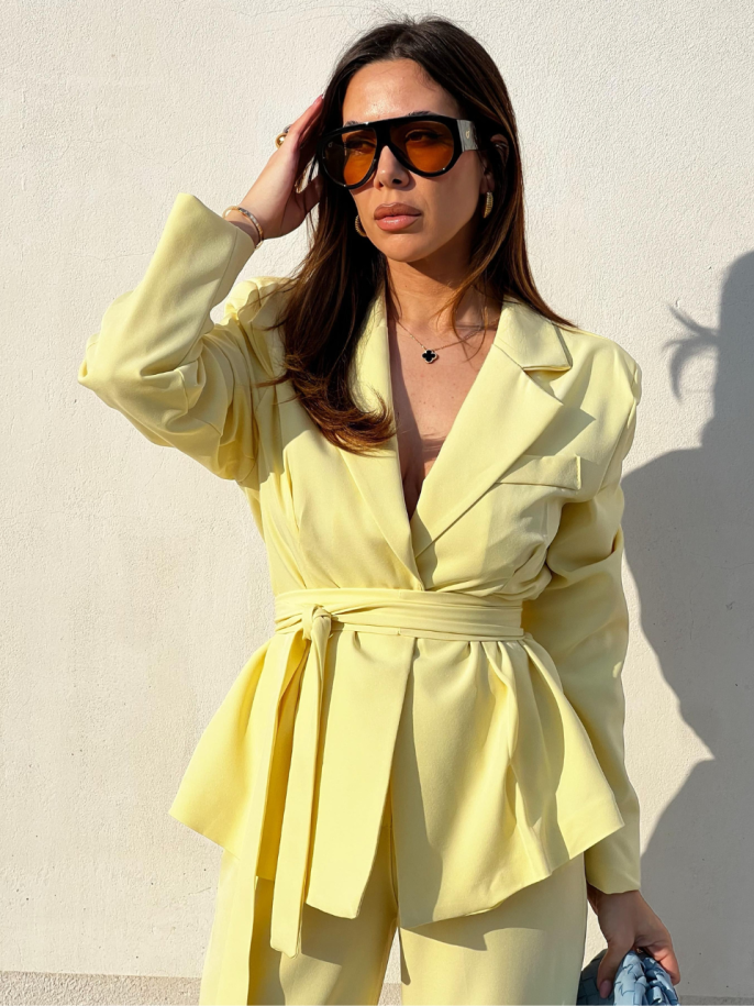 Tailleur Singapore giallo 2