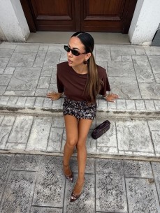 T-shirt spallina over choco 2