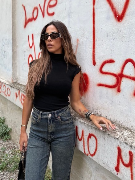 Top giromanica Kelly nero