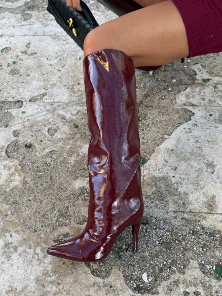 Stivali vernice bordeaux