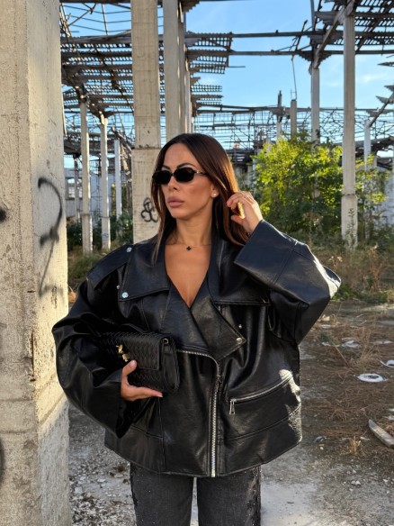 Chiodo Artemide vernice nero