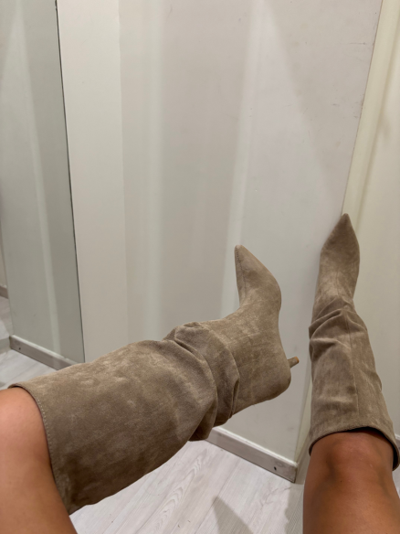 Stivali suede chiari Stivali suede chiari