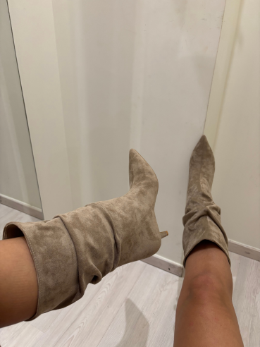 Stivali suede beige bassi