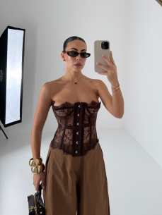 Bustino in pizzo Cacao