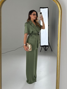 Tailleur satin Amyna oliva 2