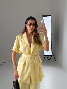 Tailleur satin Amyna giallo 2