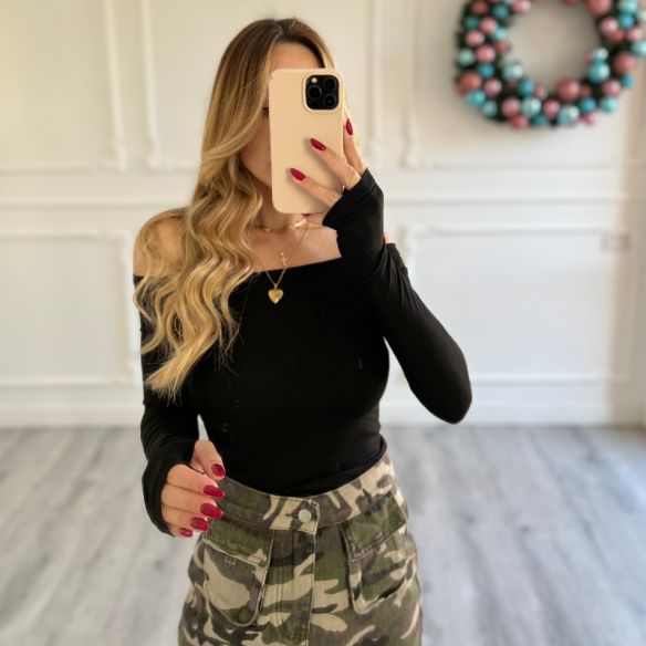 Maglia scollo a barca NERO