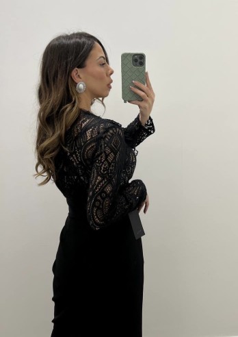 Blusa pizzo nera