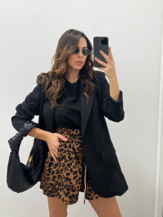 Short maculato a farfalla 2