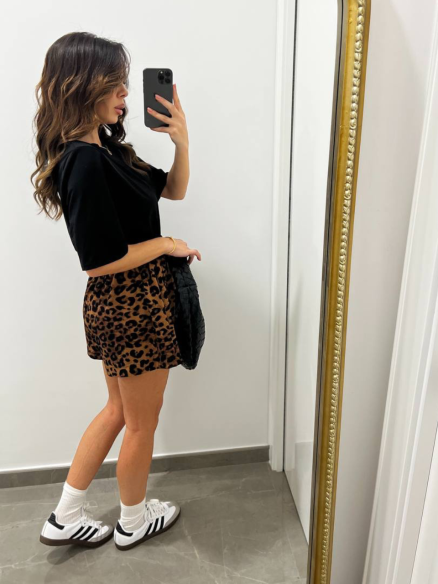 Short maculato a farfalla